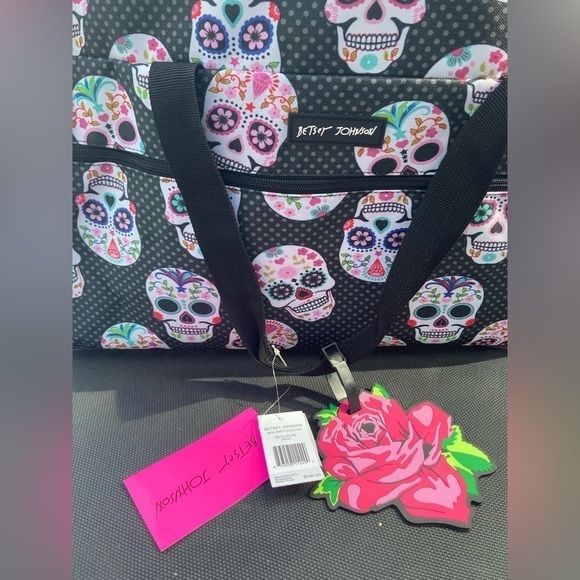 Betsey Johnson Skull Party Sugar Skull Weekender Duffle w/Wheels NWT - Picture 8 of 9